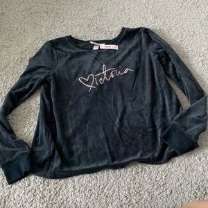 Victoria’s Secret open back lounge top velvety